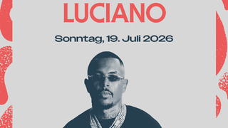 Luciano steht vor einem weißen Hintergrund. (Foto: Pressebild/RobertHirschmannbdxmedia)