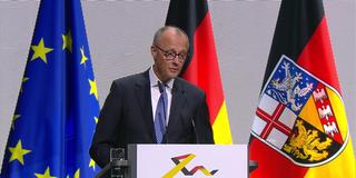 Friedrich Merz spricht beim  Tag der Deutschen Einheit (Foto: SR)