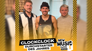 Die drei Jungs von Clockclock schaun in die Kamera. (Foto: NMA/Pressefoto)