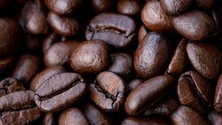 Eine Nahaufnahme von Kaffeebohnen. (Foto: pixabay/NickyPe)