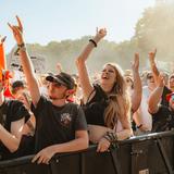 Blick in die erste Reihe beim Rocco del Schlacko Festival (Foto: MxM Photo)