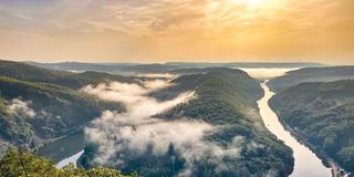 Die Saarschleife bei Mettlach im Morgennebel (Foto: SR/Rebecca Wehrmann)