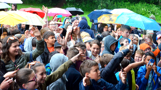 TIAVO mit der Schultour an der Gemeinschaftsschule Nohfelden-Türkismühle (Foto: UNSERDING/Leon Bungert)