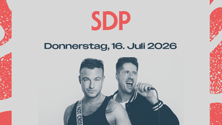 Die zwei Artists von SPD stehen vor einem weißen Hintergrund. (Foto: Pressebild/RobertHirschmannbdxmedia)