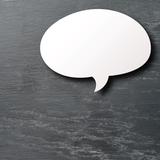 Eine Sprechblase auf grauem Hintergrund (Foto: stux/pixabay.com)