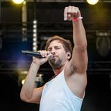 Max Giesinger auf der Bühne beim SR Ferien Open Air St. Wendel (Foto: UNSERDING/Dirk Guldner)