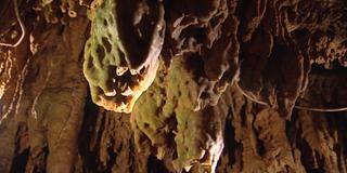 Das Innere der Tropfsteinhöhle in Niedaltdorf (Foto: SR)