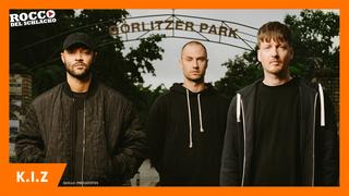 Drei Männer stehen nebeneinander. Im Hintergrund ist "Görtlitzer Park" zu lesen. (Foto: Pressefoto)
