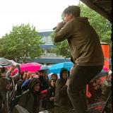 Manu Meter auf der Halberg Open Air Schultour bei der Gemeinschaftsschule Sonnenhügel in Völklingen (Foto: Mattheo Schwanengel/Freaky Jörn)